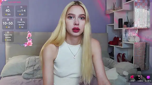 Snapshot of White_Lioness chatting on September 15, 4:47 pm White Lioness online show from September 15, 4:47 pm
