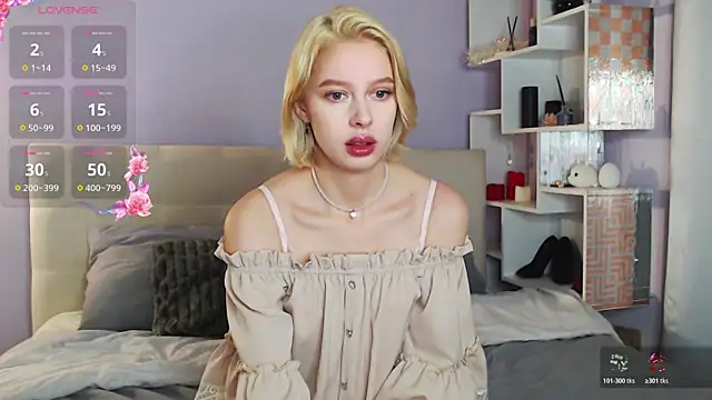 White Lioness online show from November 30, 4:00 pm