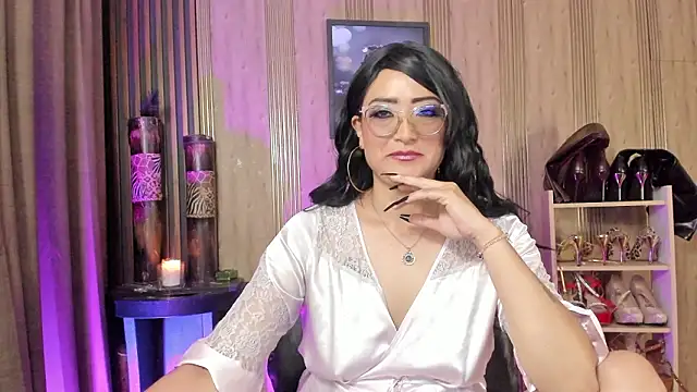 AdeleMourfg online show from March 17, 5:44 am