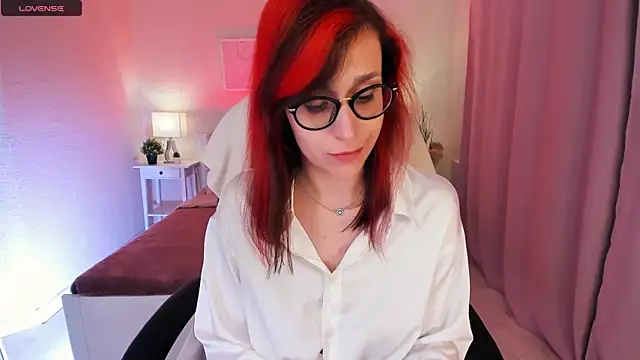 Snapshot of Dora_Marcelli chatting on September 19, 7:07 am Dora Marcelli online show from September 19, 7:07 am