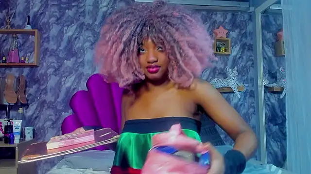 EMMAPARISS online show from March 28, 12:15 pm