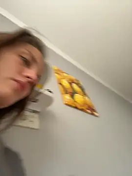 AmiLavs online show from October 16, 7:11 am