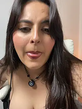 naughty sexyy girl 1 online show from May 30, 11:11 pm