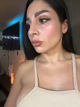Cianuroom online show from April 29, 10:04 pm