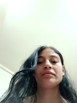 Virgin Pussy Love online show from May 8, 10:00 pm