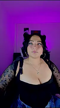 Pauilina online show from May 9, 8:44 pm