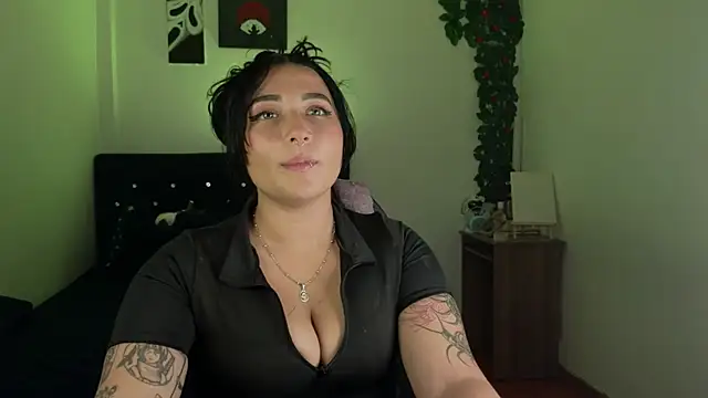 Pauilina online show from May 21, 9:46 pm