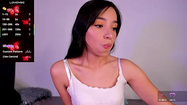 Snapshot of lillielover16 chatting on September 16, 7:44 pm lillielover16 online show from September 16, 7:44 pm