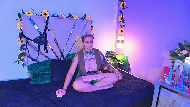 BRITHANY SPARK online show from May 22, 1:58 am