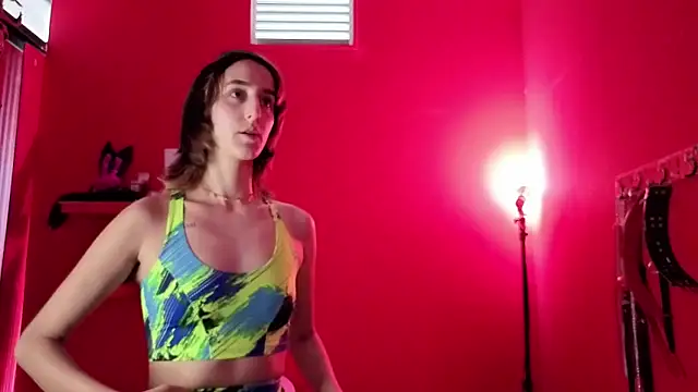 Ambar Roux  online show from February 15, 1:32 pm