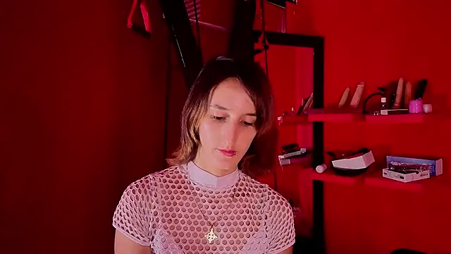 Ambar Roux  online show from May 16, 5:34 pm