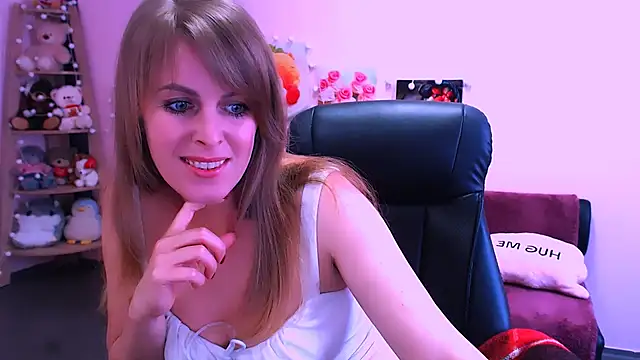 Hot Milady online show from March 3, 8:31 am