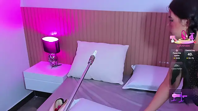 klhoe boobs online show from May 8, 4:38 am