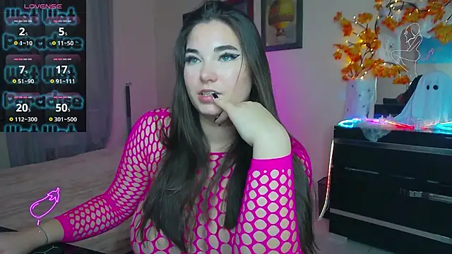 Lillianhot68 online show from November 1, 1:48 pm