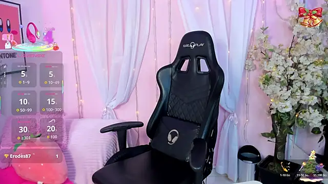 hanniiee  online show from December 19, 8:34 pm