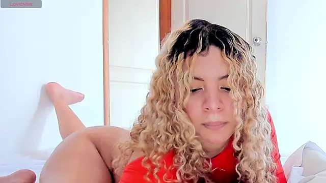 ScarlettDuran online show from October 7, 8:46 pm