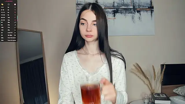 MaryJacksoon online show from May 31, 7:36 am