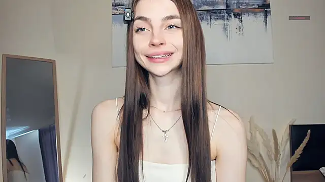 MaryJacksoon online show from May 5, 8:28 am