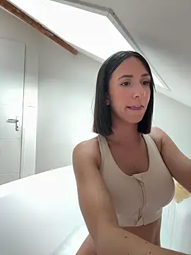 lola tentatiion online show from May 20, 7:27 am