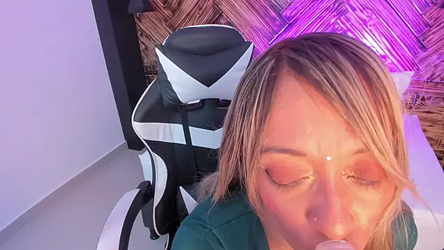 emma collson online show from November 27, 12:13 am