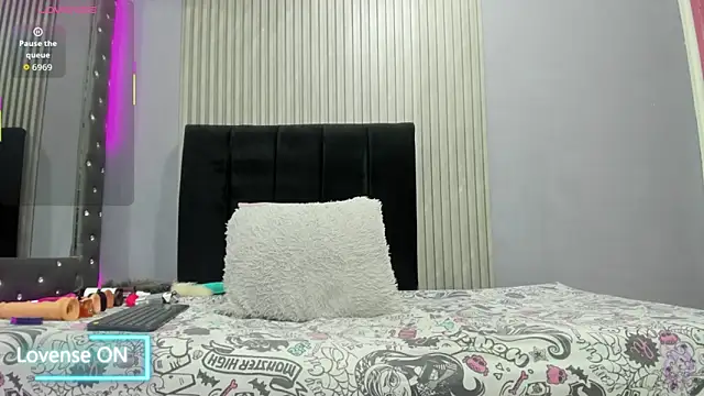 Cindy milf online show from May 15, 4:38 am