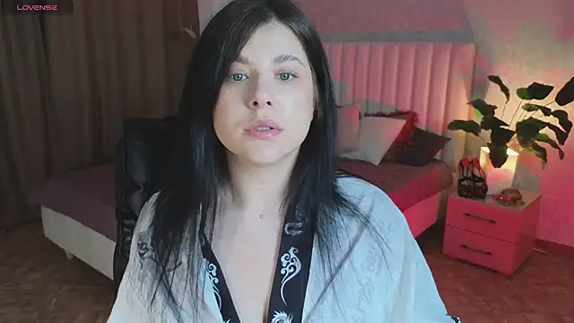 Jenna Adams  online show from May 19, 1:34 am