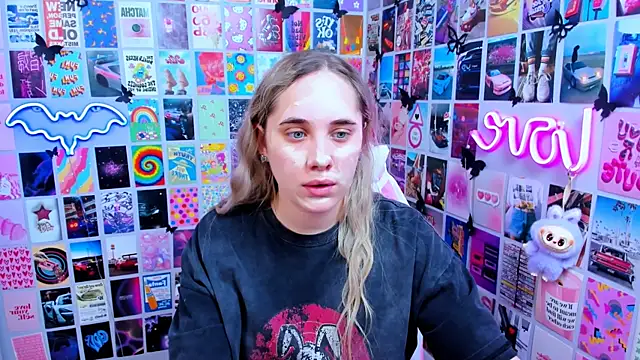 MiaMilas online show from March 23, 2:56 pm