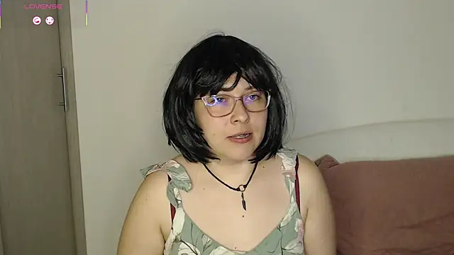 May Carlier online show from April 8, 12:46 am