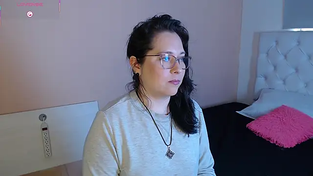 May Carlier online show from February 3, 10:12 pm