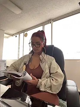 dolcebella online show from September 11, 1:55 pm