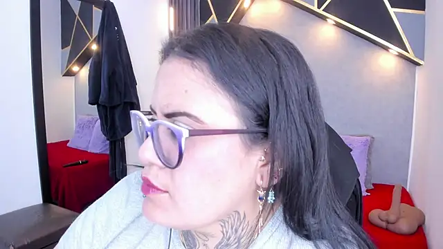 brigittemiller online show from May 21, 1:58 am