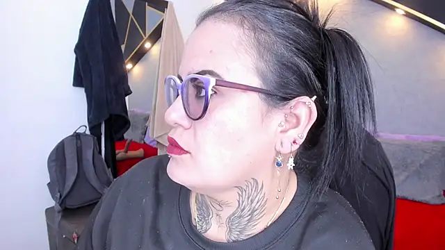 brigittemiller online show from May 20, 1:57 am