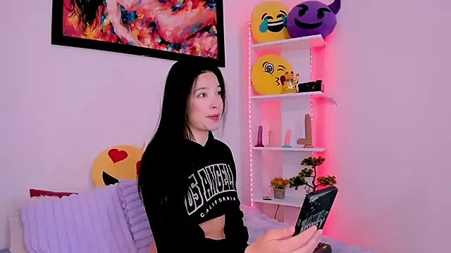 Snapshot of Manuelaa_mejiia chatting on October 1, 12:37 am Manuelaa mejiia online show from October 1, 12:37 am