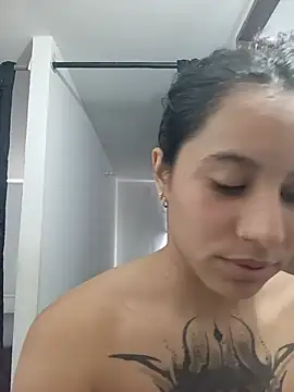 Karii-R online show from May 22, 3:32 pm