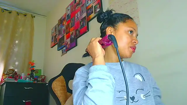 Samary thomas online show from May 26, 9:47 pm