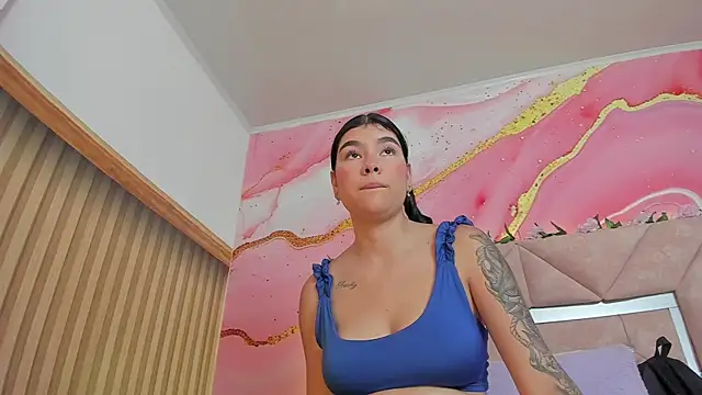 Taylor  cooper online show from May 25, 6:29 pm