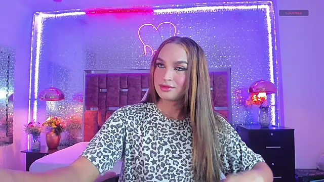 KylieVictoria online show from December 3, 4:04 am