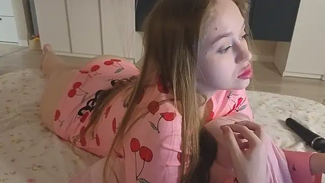 endlesssoffi online show from February 13, 7:04 pm