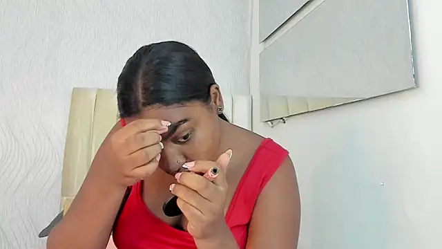 kayna gomez online show from April 7, 7:38 pm