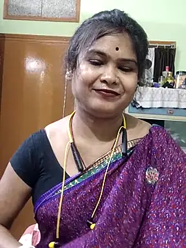yoursweety09 online show from May 16, 1:43 pm