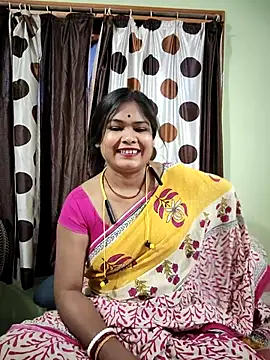 yoursweety09 online show from May 13, 12:17 am