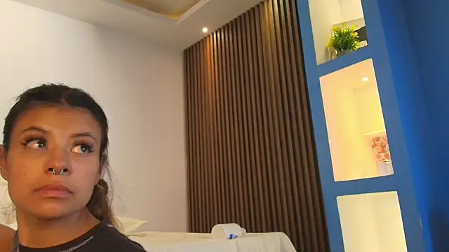 Antonella Torres2 online show from May 28, 3:26 am
