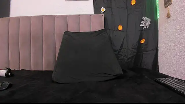 DeisyHarper online show from May 7, 3:38 pm