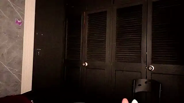 haileycat online show from May 6, 4:27 am