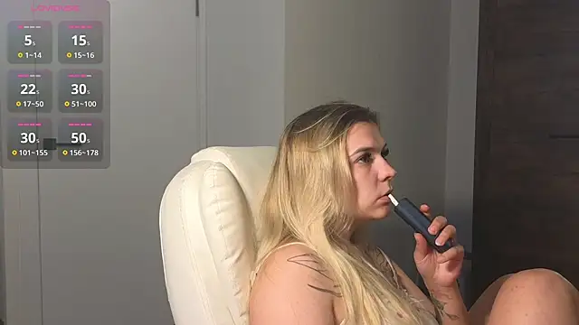 Kate Legend online show from July 3, 5:35 am