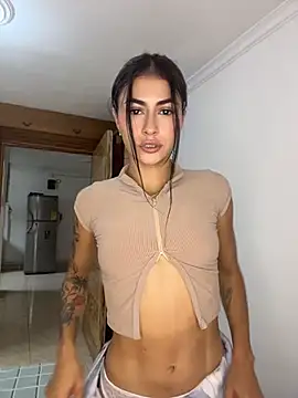 emilie xx  online show from May 6, 3:16 pm