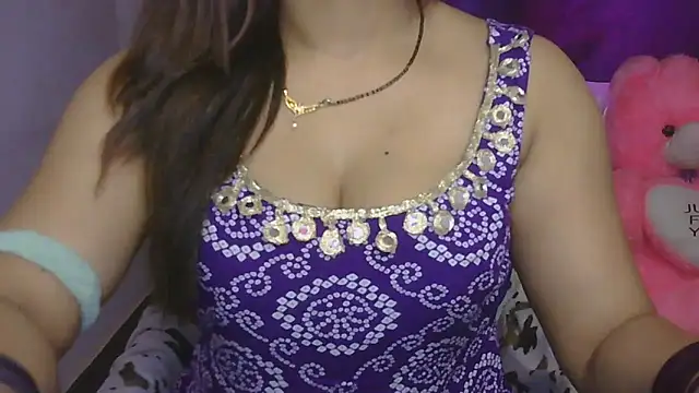 cutie-taara online show from May 13, 4:07 am