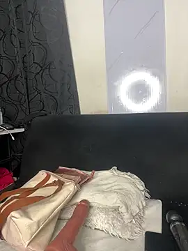 chiquimaturesexy online show from March 30, 9:25 pm