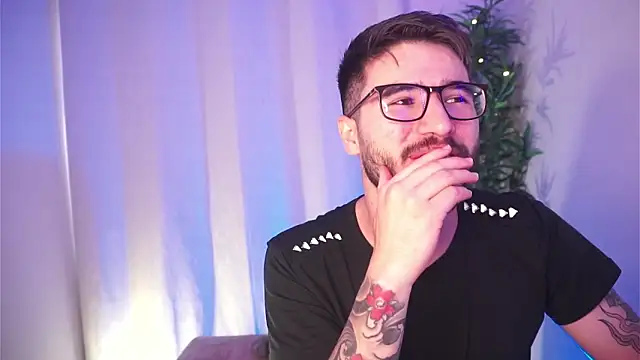 Tony Wylie online show from February 5, 8:56 pm