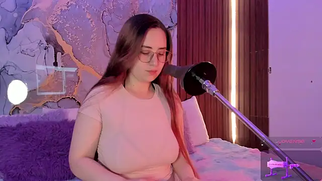 centaurigirl online show from October 28, 10:58 pm